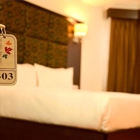 Hotel Pacific Srīnagar Eksteriør billede